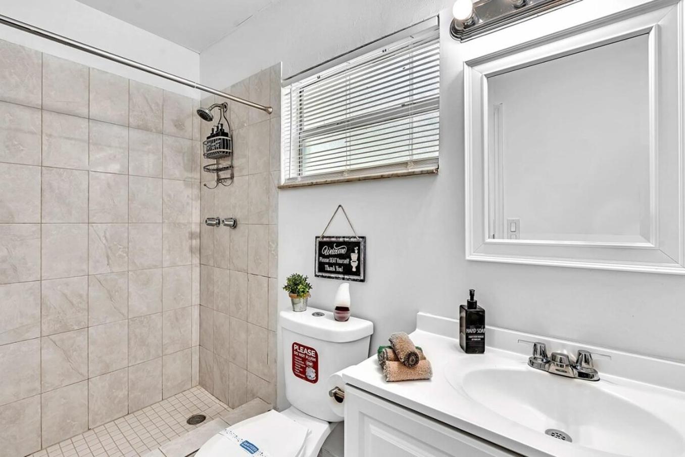 Large Studio Suite Close To Beach And Casino Db3 Dania Beach Eksteriør billede